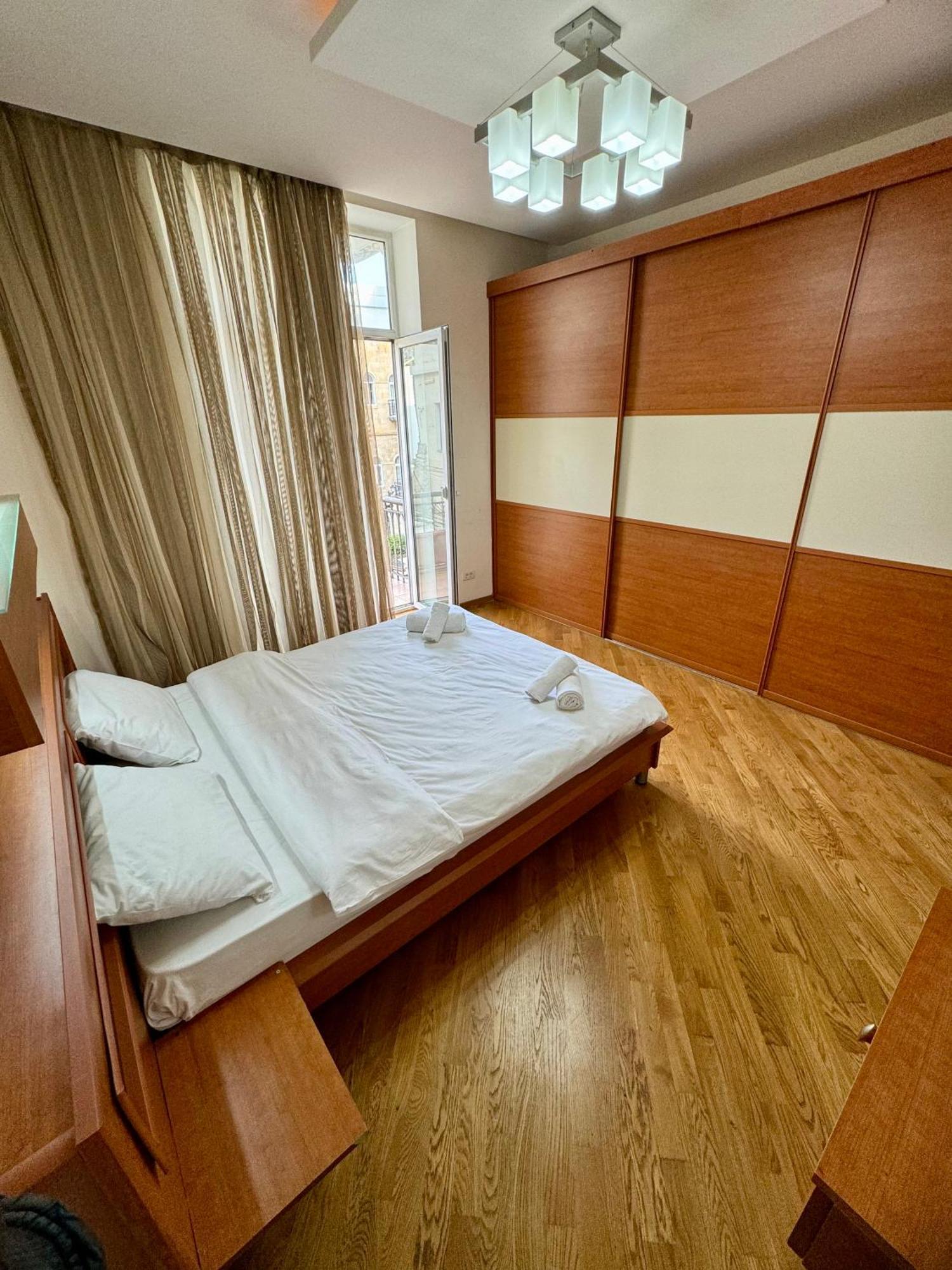 Four Seasons Apartment By Baku Housing Esterno foto